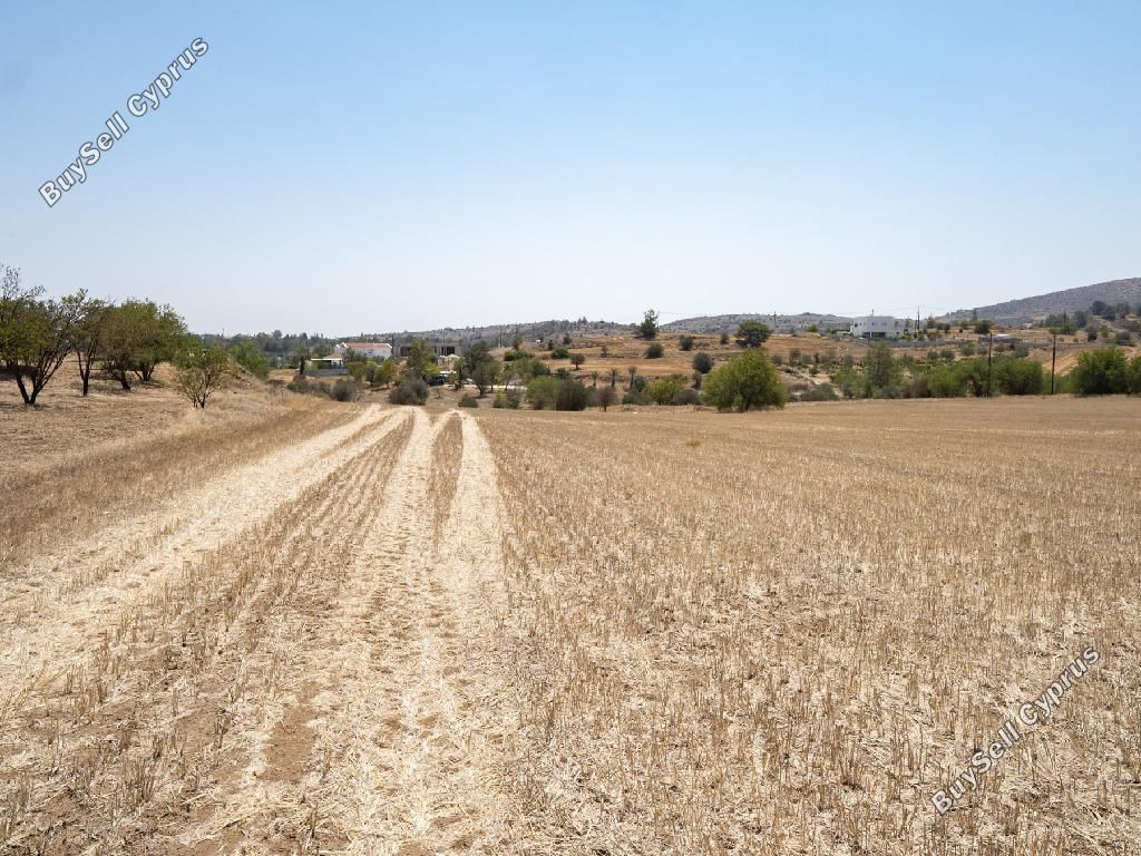 Property photo 3 of 8