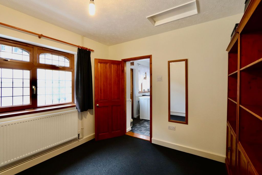 Additional image 17 of 3 bed detached bungalow for salePark Road, Newbridge NP11