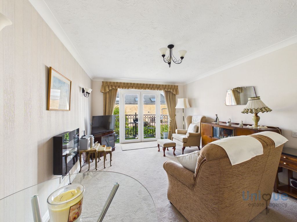 Property photo 2 of 12