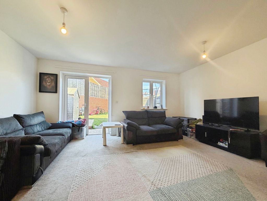 Property photo 3 of 13 Pbox-Img.Jpg