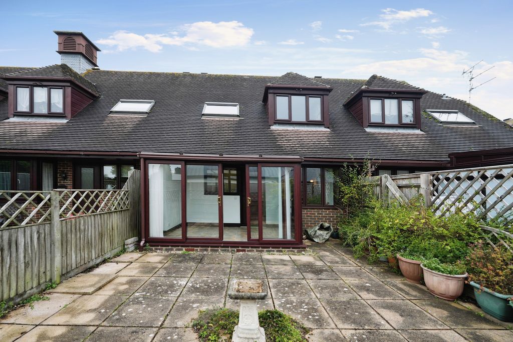Property photo 1 of 12 Rear Aspect