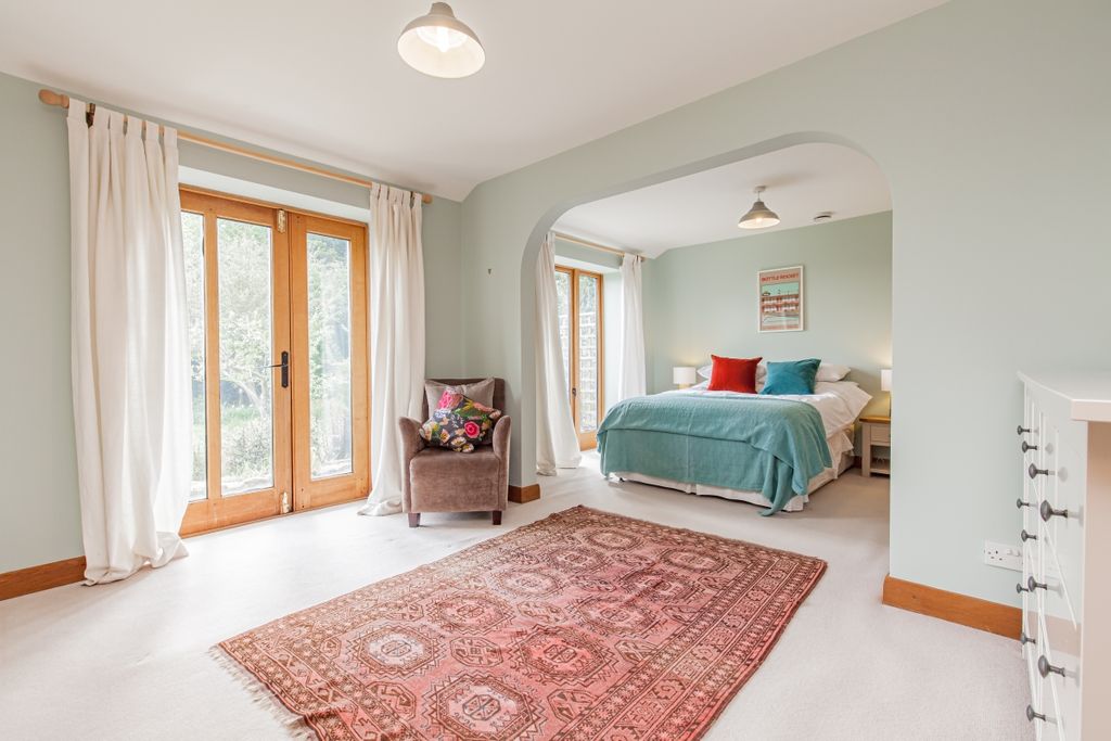 Property photo 2 of 7 160749