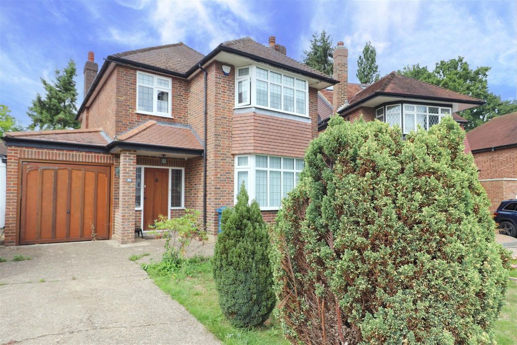 Property photo 1 of 14 Moss Lane