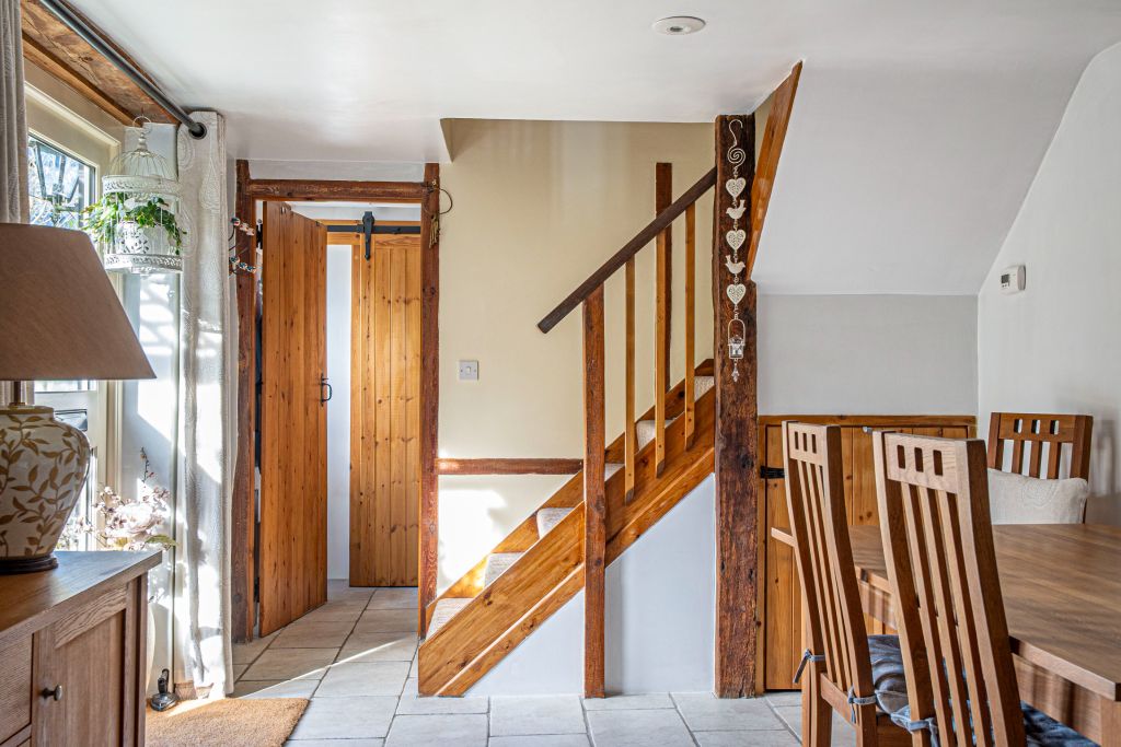 Property photo 3 of 31