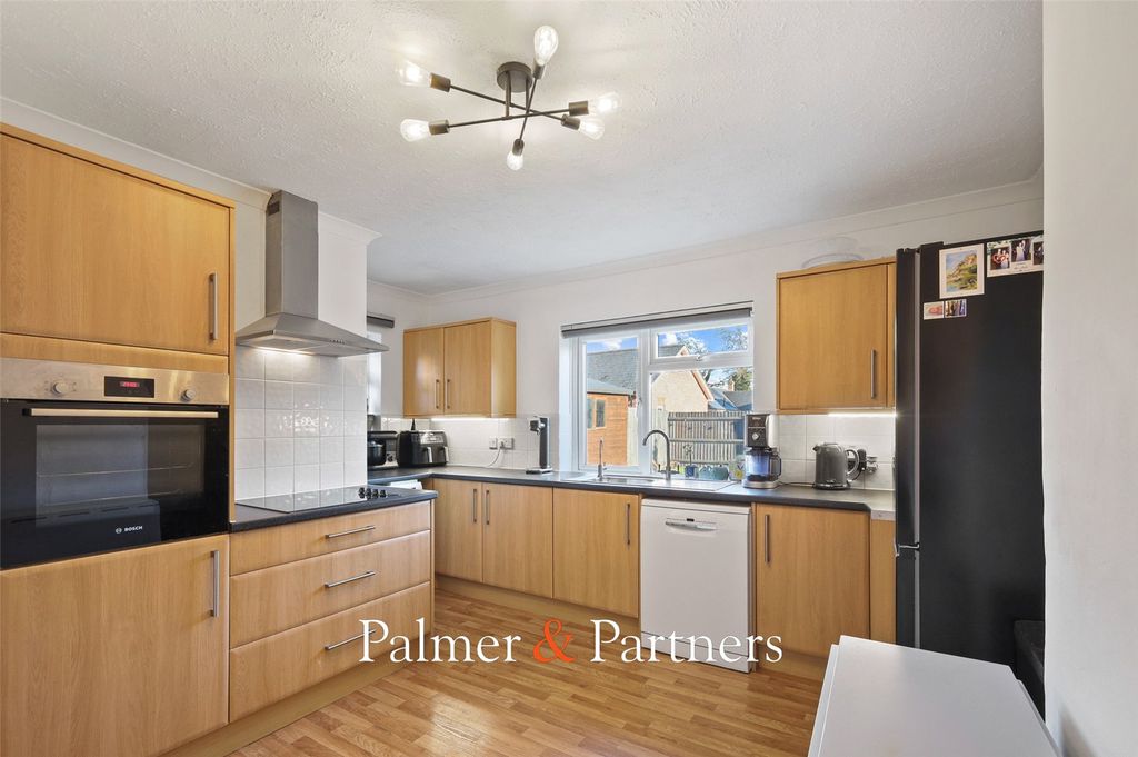 Property photo 2 of 25 Picture No. 07