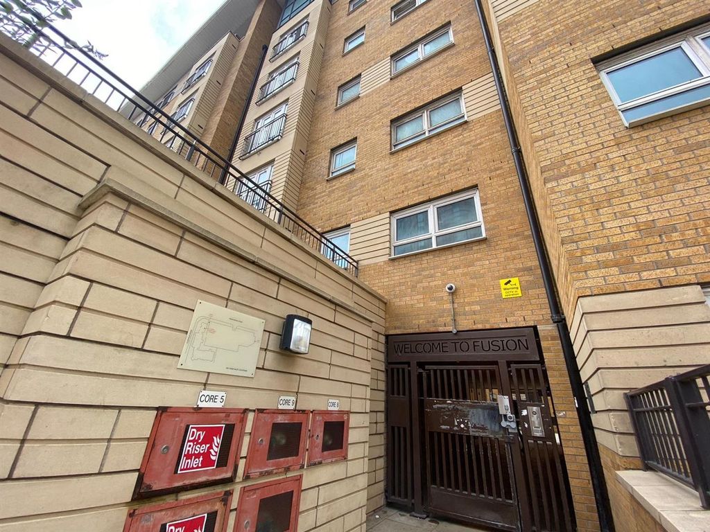 Property photo 3 of 10