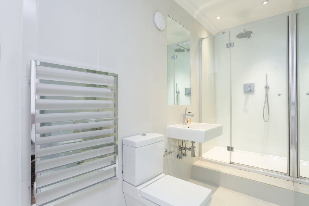 Additional image 8 of 2 bed flat for saleIslet Park, Maidenhead SL6