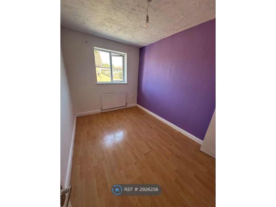 Property photo 1 of 3