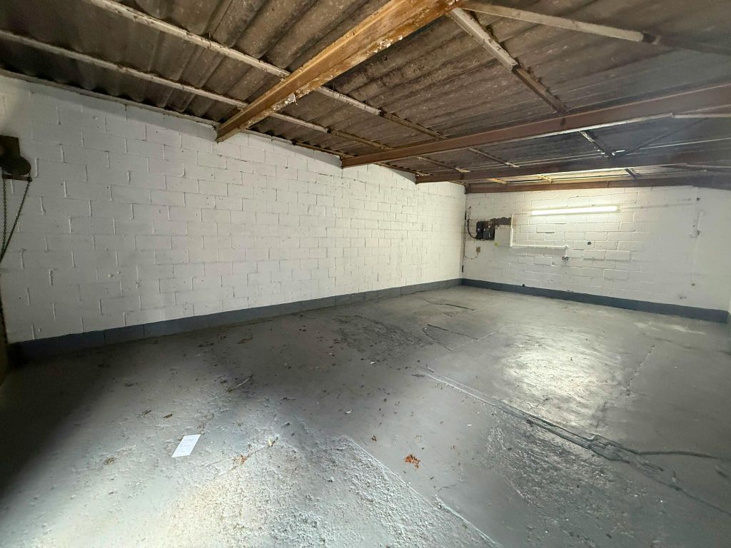 Property photo 3 of 4 Fa29ce15-Fb18-4B29-B6A0-A96838A25372.Jpg