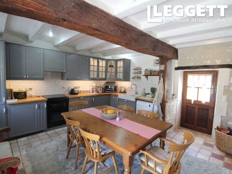 Property photo 3 of 10