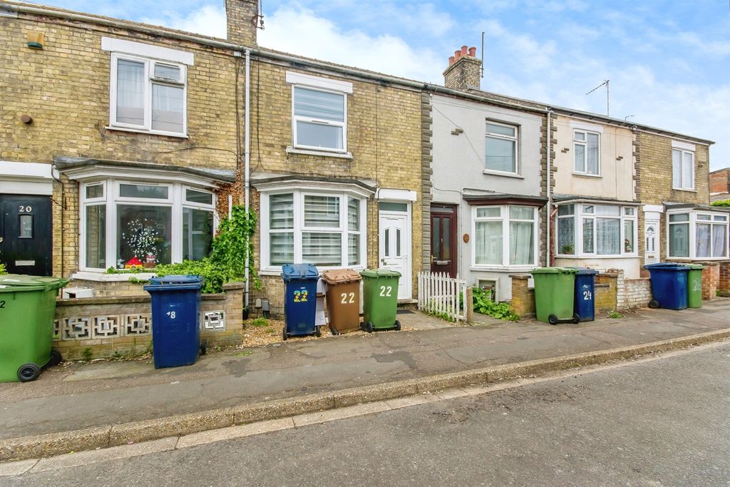 Property photo 1 of 17