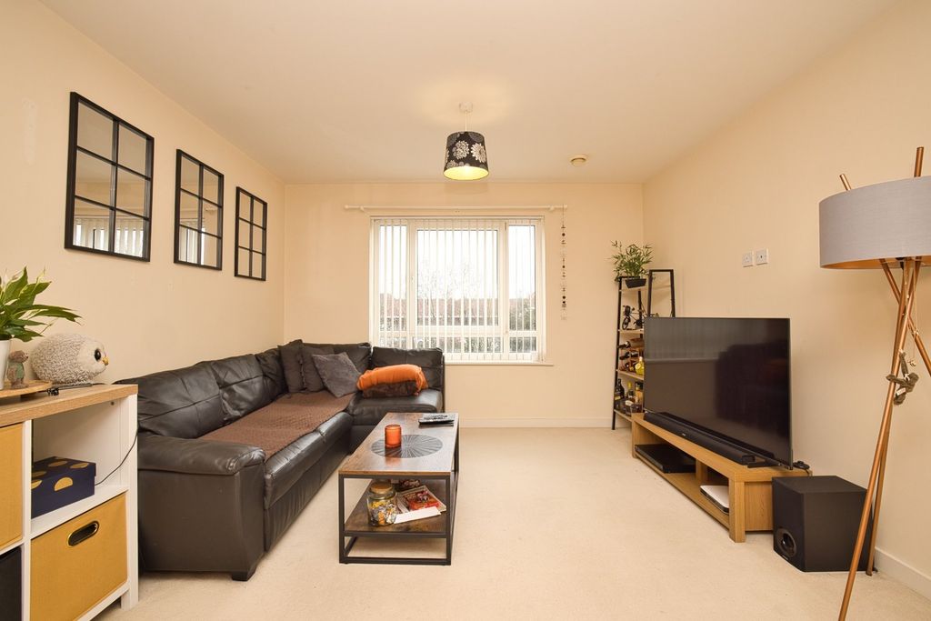 Property photo 3 of 9 Picture 3