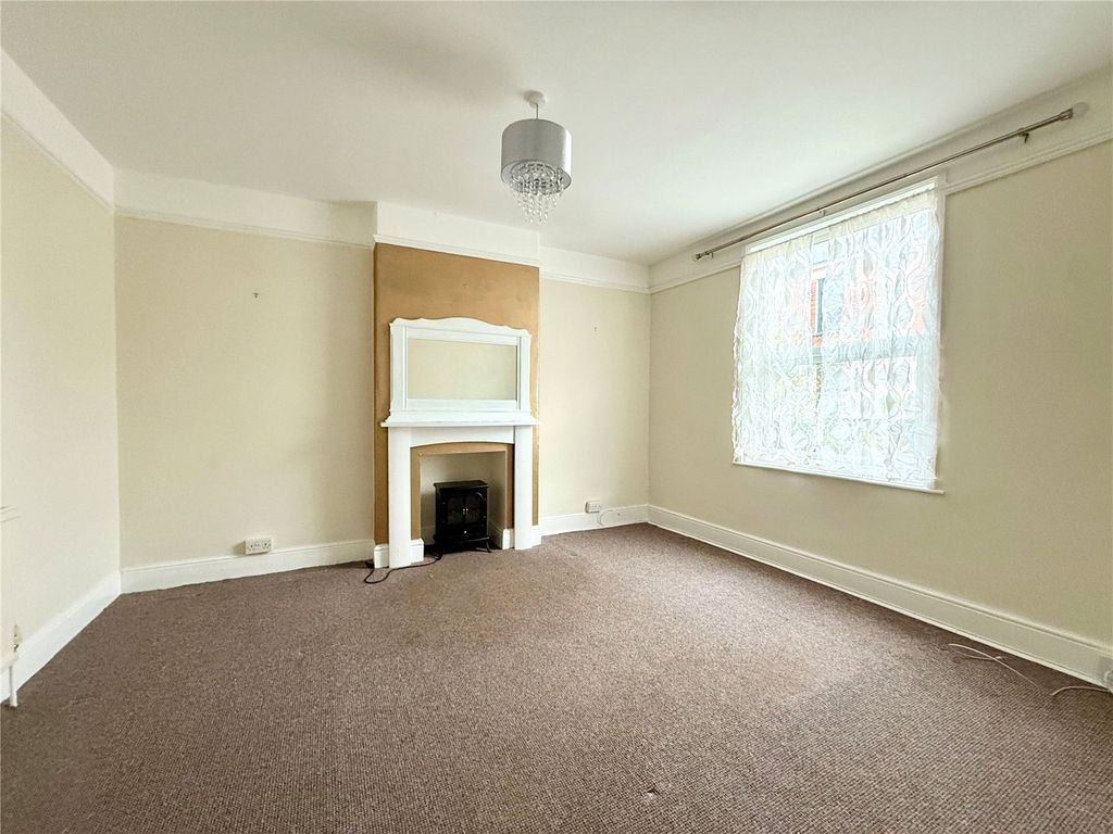 Property photo 2 of 12 Picture No. 05