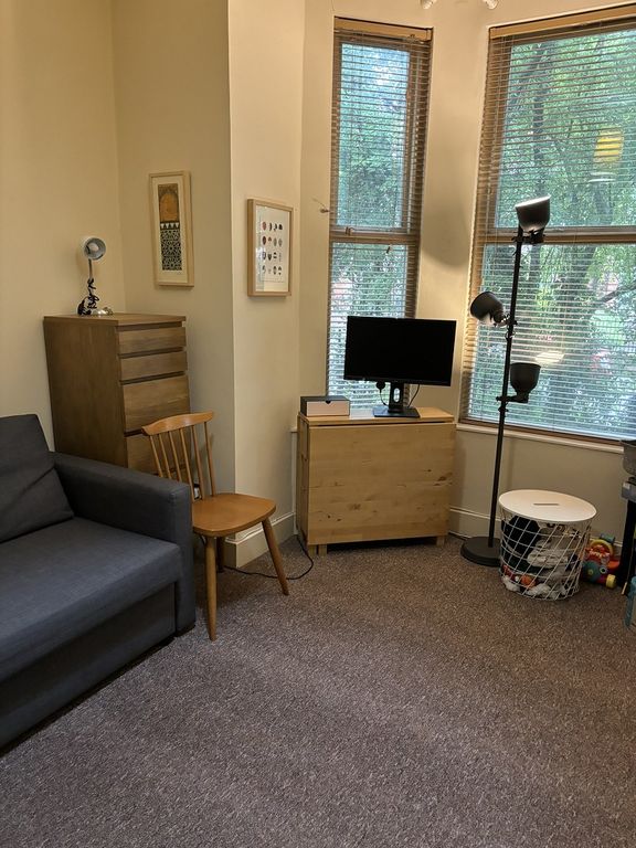 Property photo 2 of 12 Open Plan Lounge