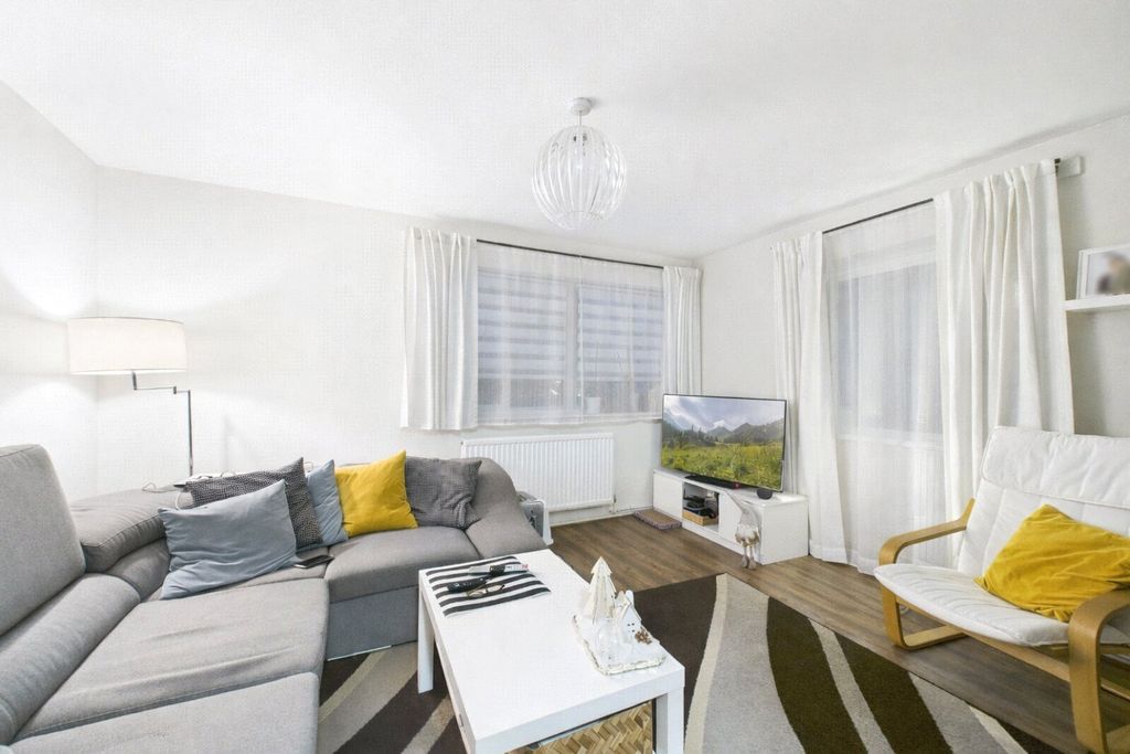 Property photo 2 of 6 Picture No. 10