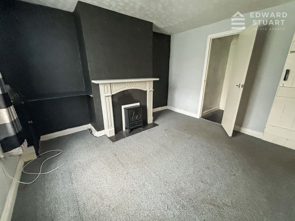 Property photo 3 of 10 Gallery