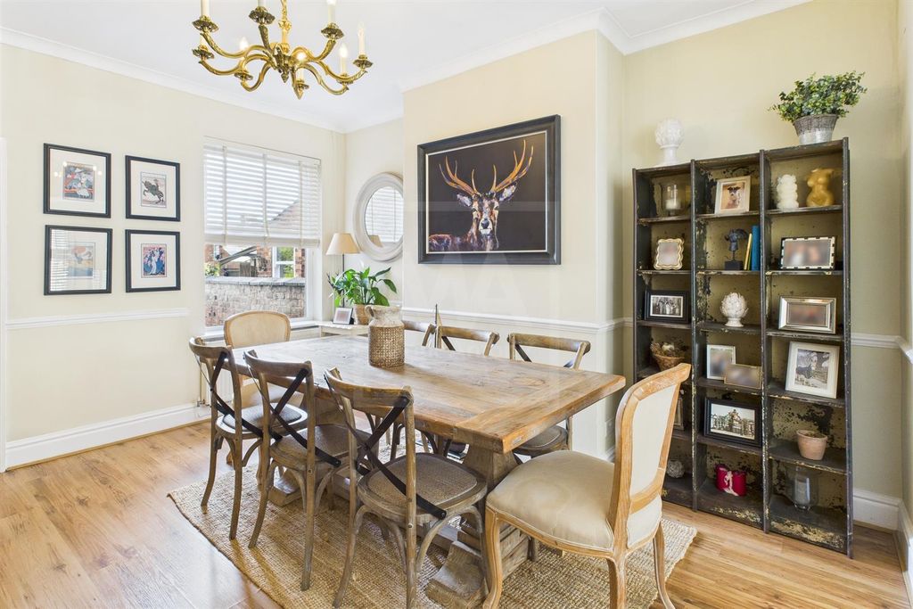 Property photo 3 of 17 Dining Room