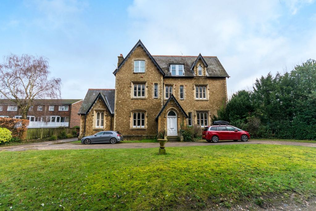 Property photo 1 of 25
