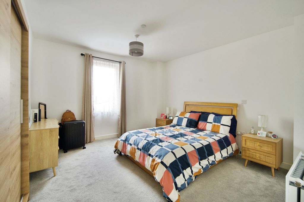 Property photo 3 of 16 Pbox-Img.Jpg