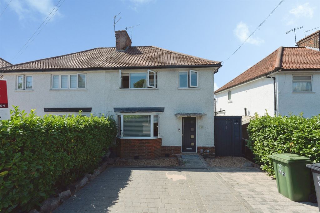 Property photo 1 of 29