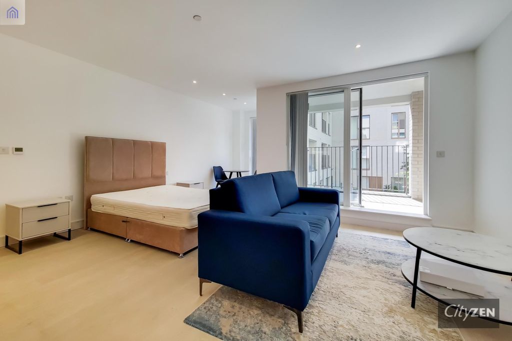 Property photo 1 of 12 Studio Suite