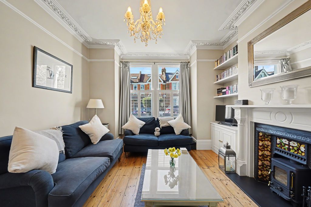 Property photo 2 of 12 Photo 3