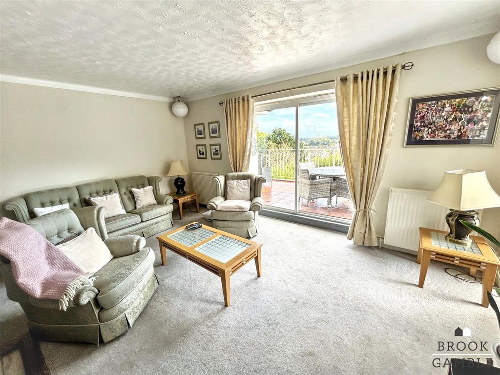 Property photo 3 of 30 01323 438506