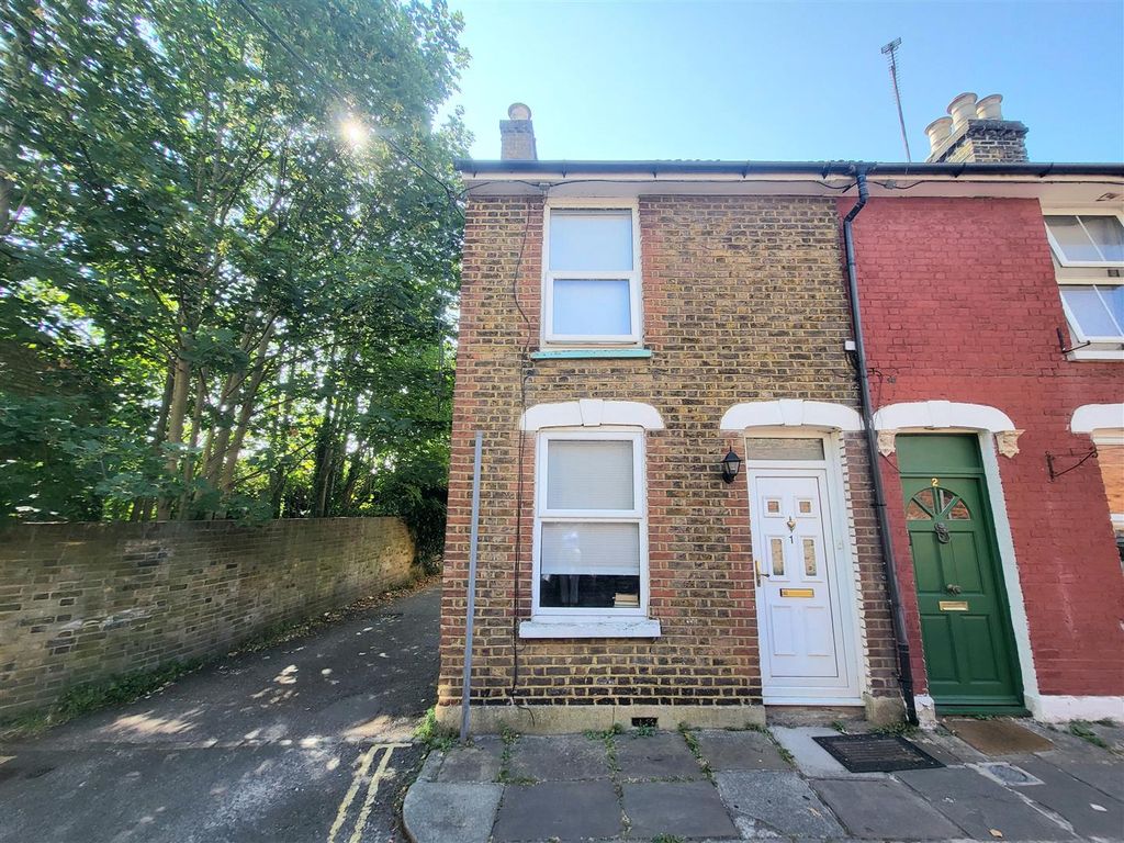 Property photo 1 of 13