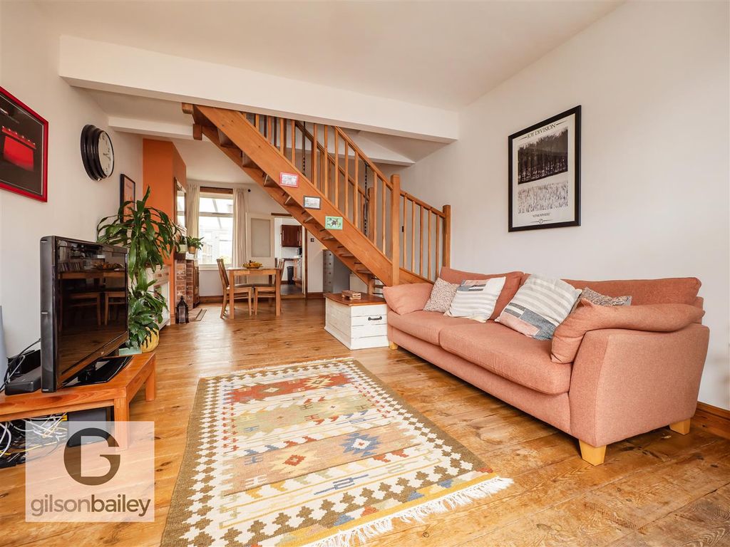 Property photo 2 of 36 20Primroseroad-17.Jpg