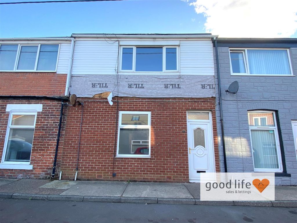 Property photo 1 of 18 20250903_172235400_Ios49Thomasstreet.Jpg
