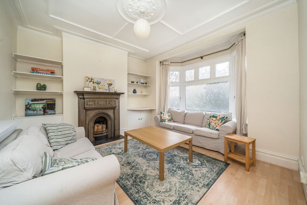 Property photo 2 of 6