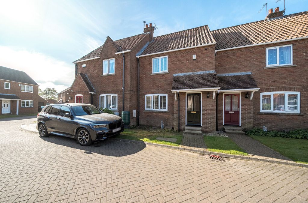 Property photo 1 of 20 1451550-19-69Eb32...