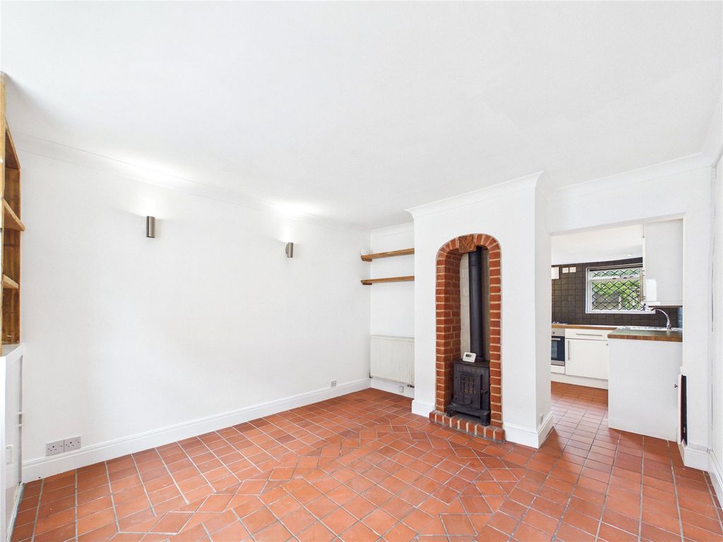 Property photo 2 of 12 Picture No. 13