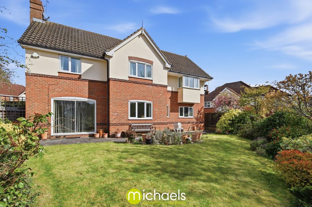 Property photo 2 of 28