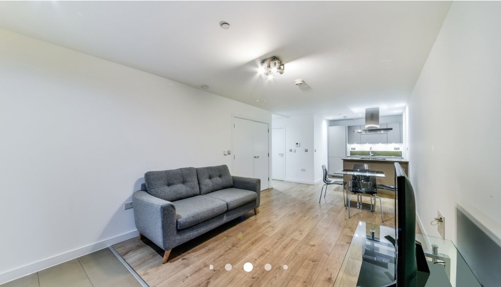 Property photo 3 of 6