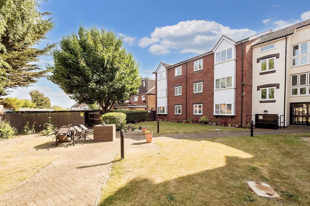 Property photo 1 of 15