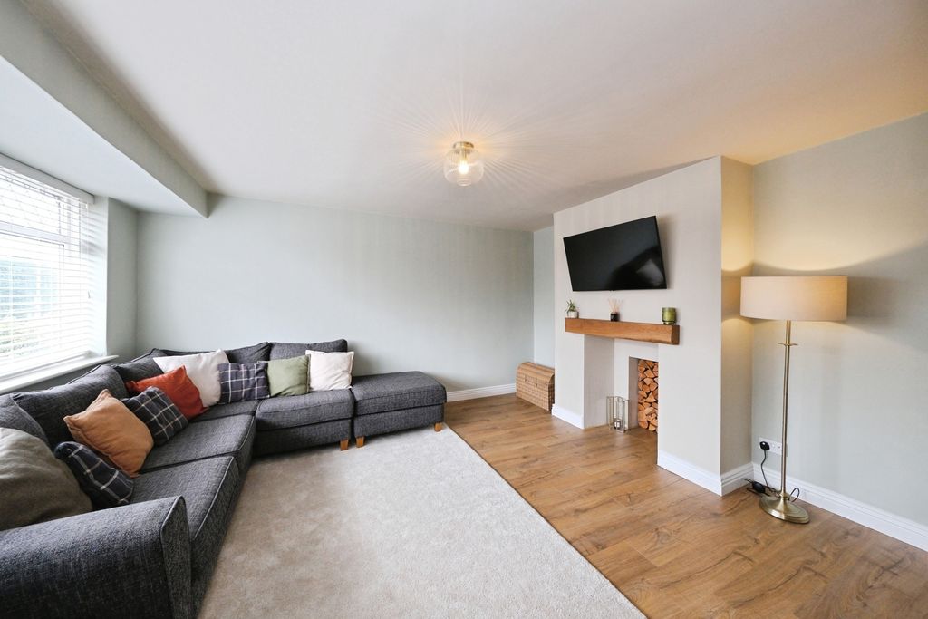Property photo 2 of 16 Pbox-Img.Jpg