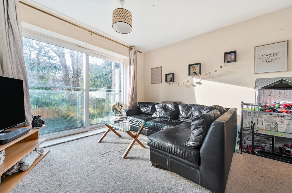 Property photo 3 of 16 1239174 (2).Jpg