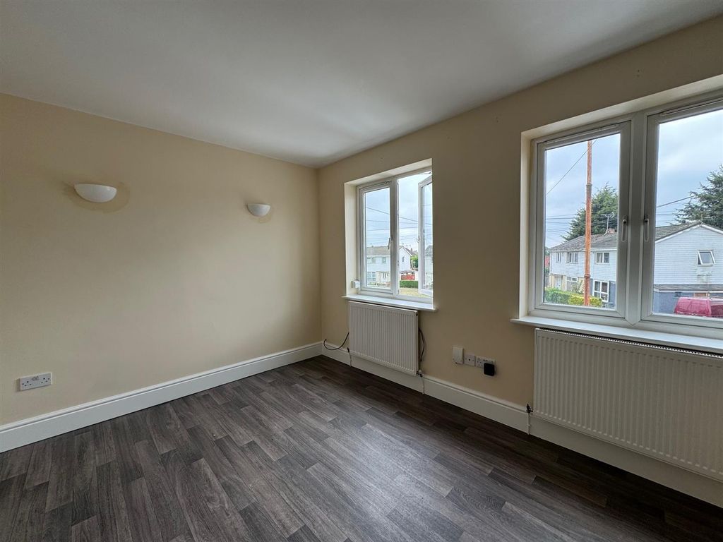 Property photo 2 of 5 Img_4011.Jpg