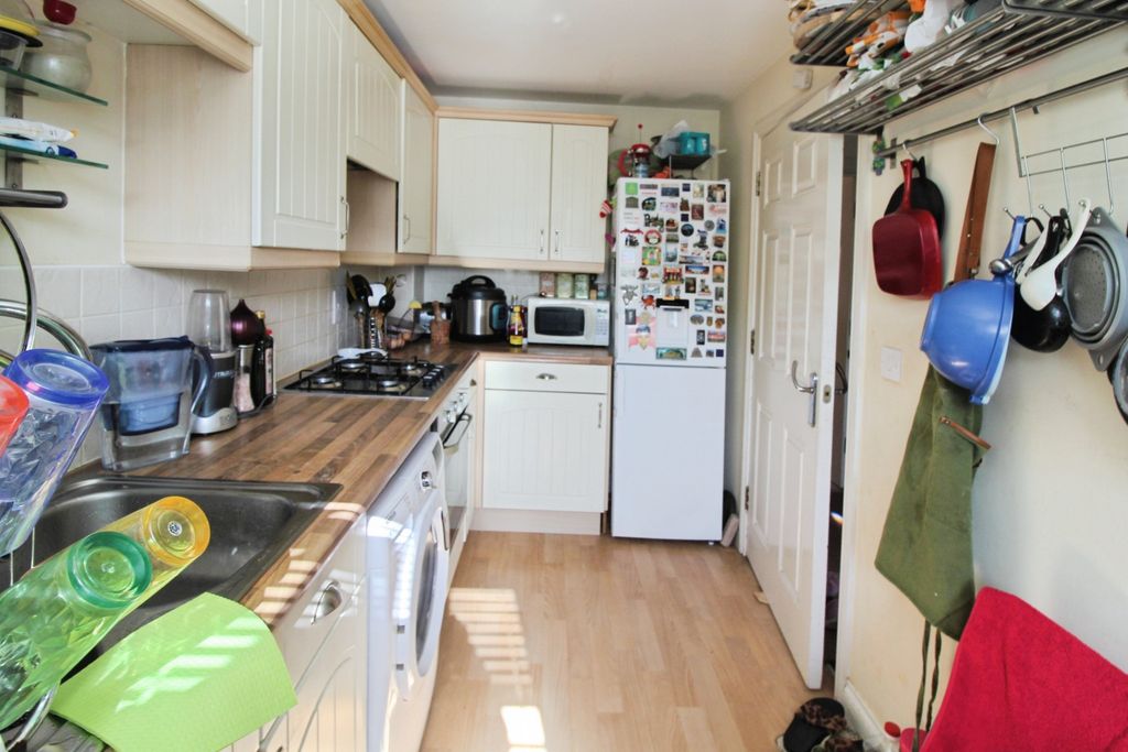 Property photo 3 of 16