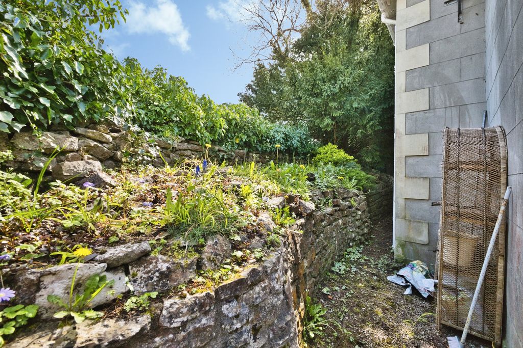 Property photo 3 of 15 Front