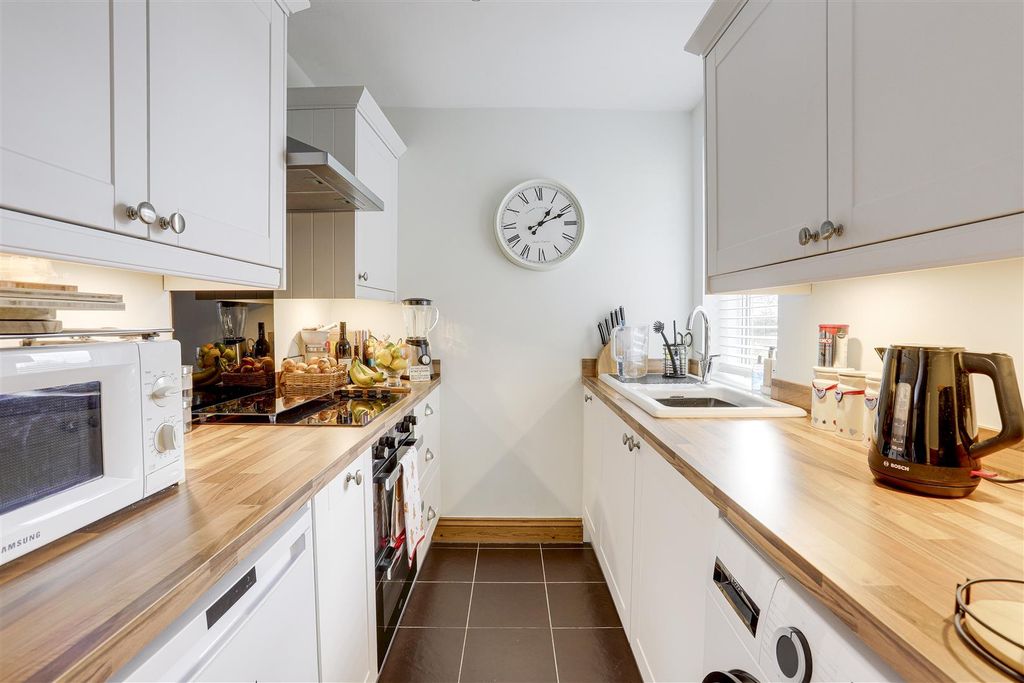 Property photo 3 of 17 45.Jpg