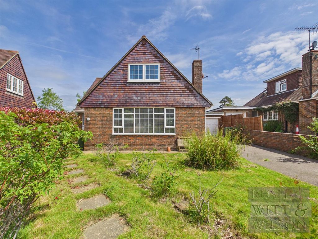 Property photo 1 of 28