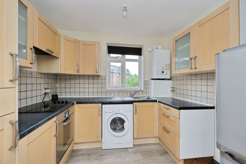 Property photo 2 of 12