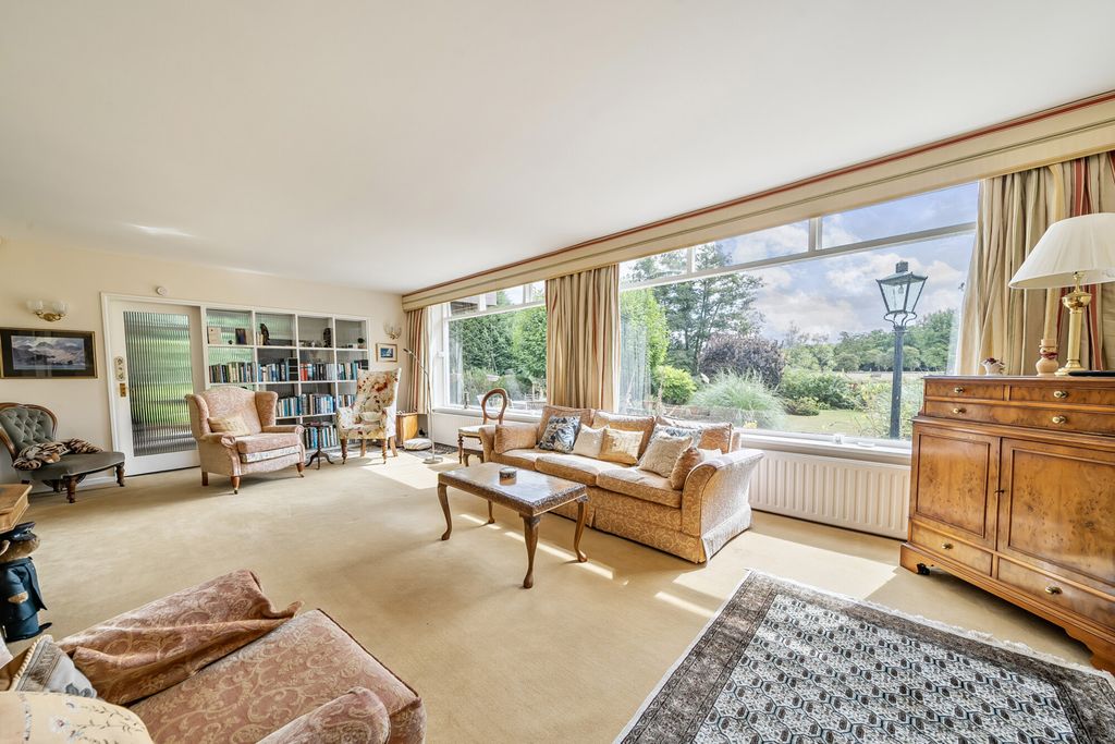 Property photo 2 of 28 1344725-19-68B054...
