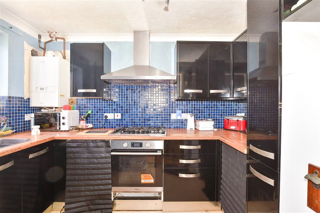 Property photo 3 of 12 Kitchen