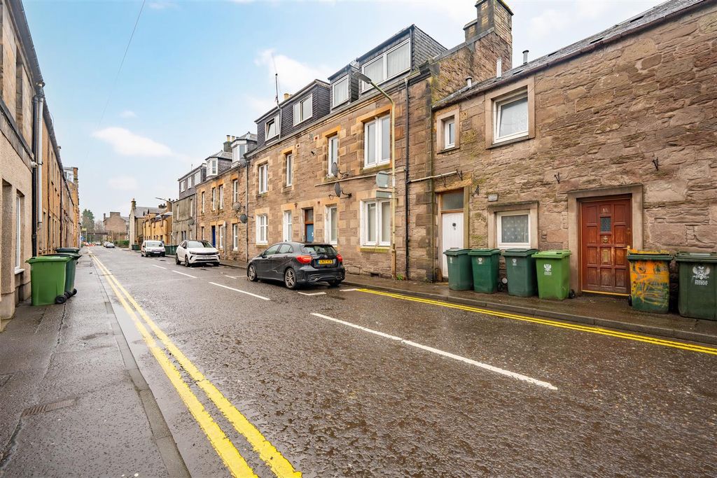 Property photo 1 of 12 Dsc01440-Hdr.Jpg