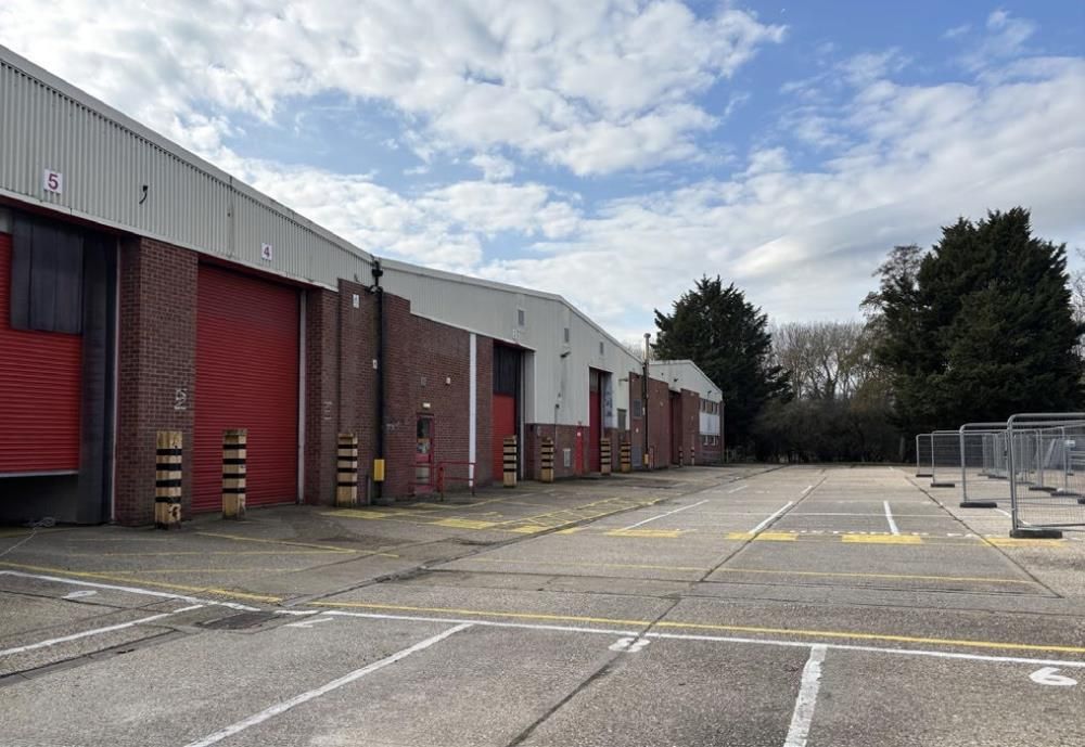 Property photo 2 of 4