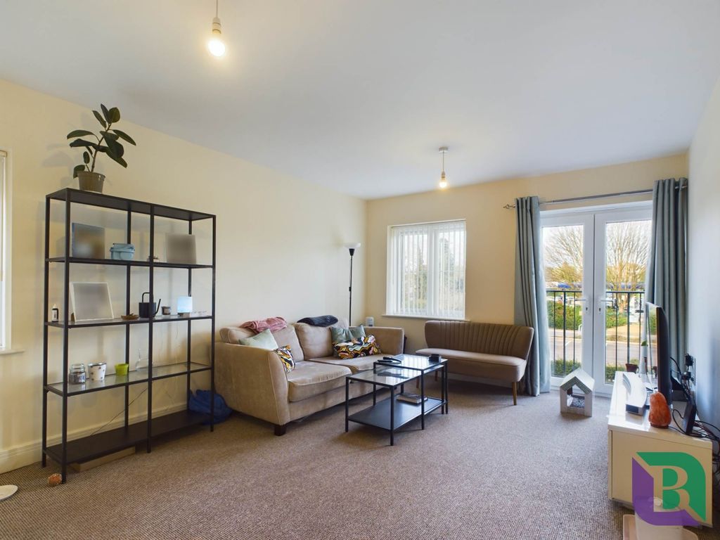 Property photo 3 of 12