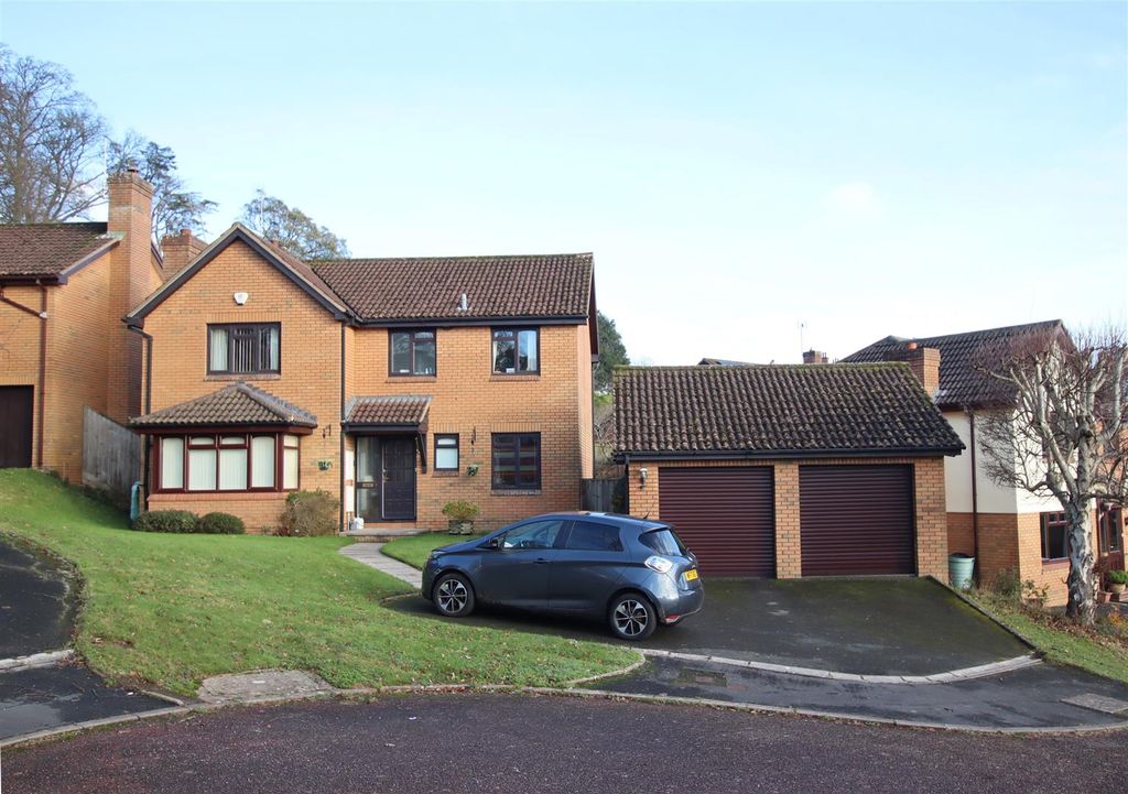 Property photo 1 of 15 Front_E1.Jpg